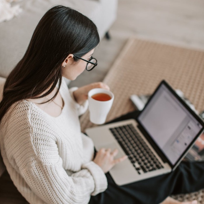 Retour au travail après un hiatus? Retour au travail après un hiatus?